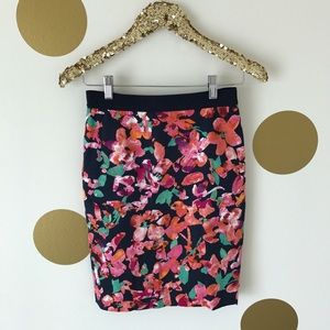 Ann Taylor Floral Pencil Skirt 0 Petite